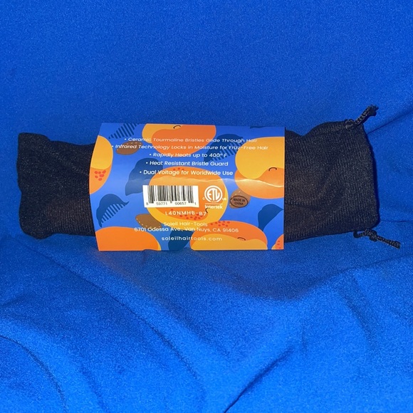 New! SOLEIL Mini Heat Brush in Apricot - Picture 4 of 5